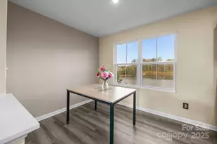 6233 Cutwater Cir, Charlotte, NC 28269 - Photo 11