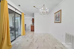 4816 Spring Lake Dr, Charlotte, NC 28212 - Photo 5