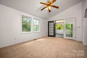 102 Windwood Hill Rd, Hendersonville, NC 28739 - Photo 17