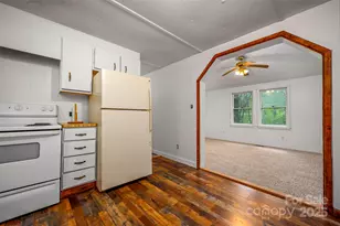 102 Windwood Hill Rd, Hendersonville, NC 28739 - Photo 13