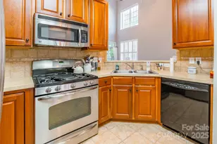 2065 Calloway Pines Dr, Tega Cay, SC 29708 - Photo 9