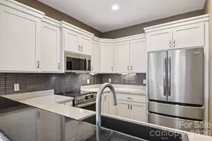 475 S Church St, Hendersonville, NC 28792 - Photo 9