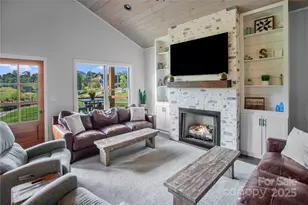 100 Kinloch Ln, Clyde, NC 28721 - Photo 5