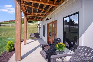 100 Kinloch Ln, Clyde, NC 28721 - Photo 35
