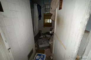 2412 Beacon St, Charlotte, NC 28205 - Photo 7