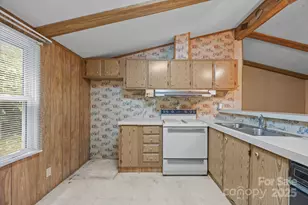 101 Serenity Ln, Clyde, NC 28721 - Photo 11