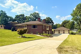 1419 Stoneyridge Dr, Charlotte, NC 28214 - Photo 1