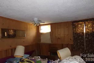 1905 Little Creek Rd, Burnsville, NC 28714 - Photo 5