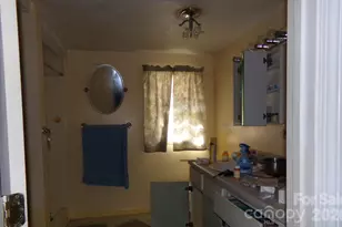 1905 Little Creek Rd, Burnsville, NC 28714 - Photo 11