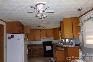 1905 Little Creek Rd, Burnsville, NC 28714 - Photo 15