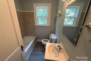 4216 N Center St, Hickory, NC 28601 - Photo 17