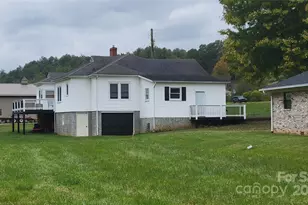 18 Misty Meadows Rd, Burnsville, NC 28714 - Photo 3