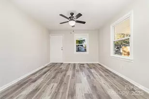 211 Putnam St, Shelby, NC 28152 - Photo 9