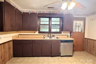 204 Bonaire Ln, Rutherfordton, NC 28139 - Photo 9