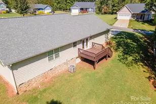 4390 Belmont Dr, Morganton, NC 28655 - Photo 33