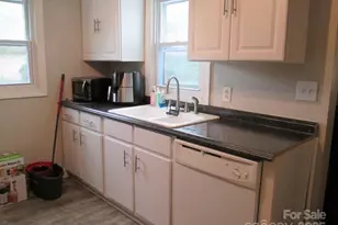 435 S Rhyne St, Dallas, NC 28034 - Photo 5