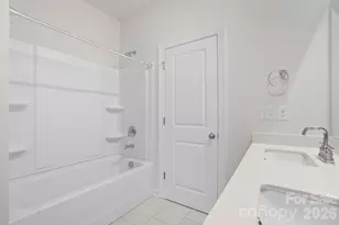 1020 Alicante Ave, Charlotte, NC 28214 - Photo 31