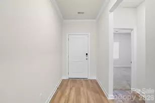 1020 Alicante Ave, Charlotte, NC 28214 - Photo 9