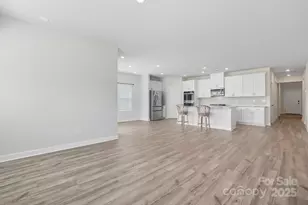 1020 Alicante Ave, Charlotte, NC 28214 - Photo 9