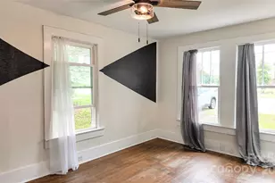 608 W Buford St, Gaffney, SC 29341 - Photo 5