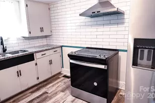 608 W Buford St, Gaffney, SC 29341 - Photo 11