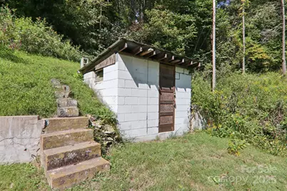 280 Panhandle Road, Marshall, NC 28753 - Photo 31