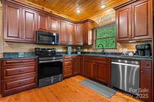 110 Mountain Crest Dr S, Marion, NC 28752 - Photo 13