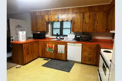 433 Deneen Road, Burnsville, NC 28714 - Photo 7