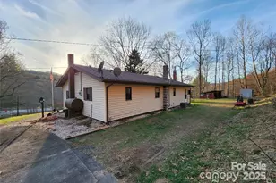 433 Deneen Rd, Burnsville, NC 28714 - Photo 29