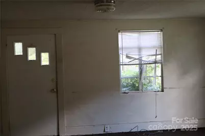 1510 31st Street Court SE, Conover, NC 28613 - Photo 3