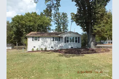 1402 University Drive, Lancaster, SC 29720 - Photo 1