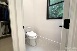 668 Players Ridge Rd, Hickory, NC 28601 - Photo 21