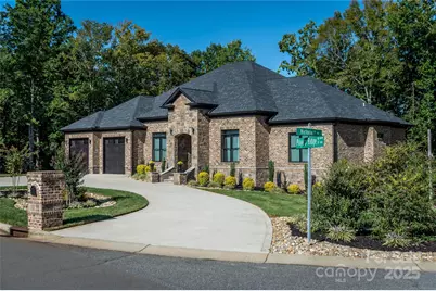 668 Players Ridge Road, Hickory, NC 28601 - Photo 1