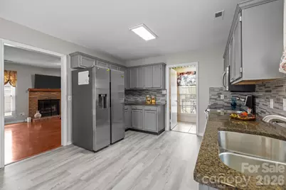 7601 Swedish Ivy Lane, Charlotte, NC 28227 - Photo 7