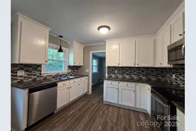 152 Colonial Heights Lane, Statesville, NC 28625 - Photo 11