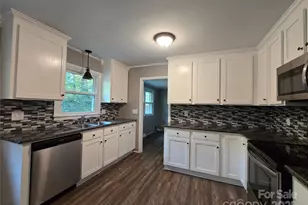 152 Colonial Heights Ln, Statesville, NC 28625 - Photo 11