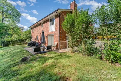 6000 Ferndale Place, Charlotte, NC 28215 - Photo 23