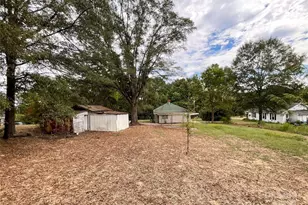 217 Circle Dr, Albemarle, NC 28001 - Photo 39