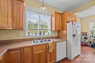 183 Lunar Trace Rd, Waynesville, NC 28786 - Photo 13