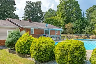 489 Ned McGimsey Rd, Nebo, NC 28761 - Photo 5