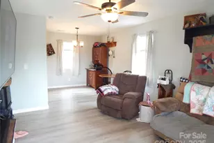 6368 Alley Rd, Catawba, NC 28609 - Photo 15