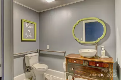 214 E Main Street, Cherryville, NC 28021 - Photo 9