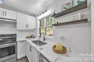 86 Sharon Valley Dr, Hickory, NC 28601 - Photo 13