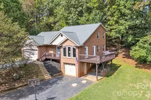 86 Sharon Valley Dr, Hickory, NC 28601 - Photo 1