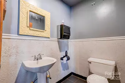 801 W Church Street, Cherryville, NC 28021 - Photo 15