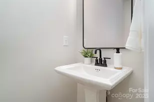 216 Mattoon St, Charlotte, NC 28216 - Photo 17