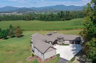 639 Byers Cove Rd, Hendersonville, NC 28792 - Photo 7