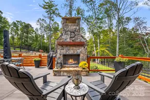 118 Byron Frst Dr, Horse Shoe, NC 28742 - Photo 21