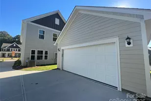 4032 Grommet Ct, Matthews, NC 28105 - Photo 3