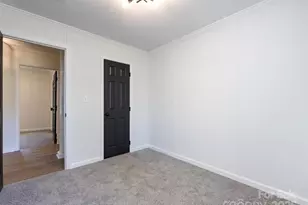 907 E 4th Ave, Gastonia, NC 28054 - Photo 35